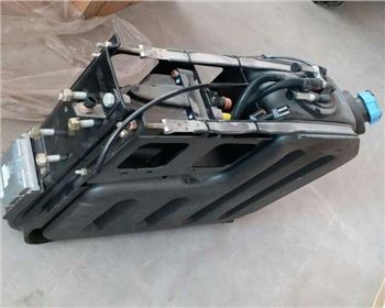 甘肅陜汽德龍尿素箱